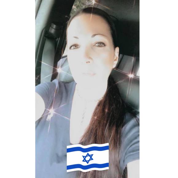 Meet your Posher, Galit - Picture 1 of 1